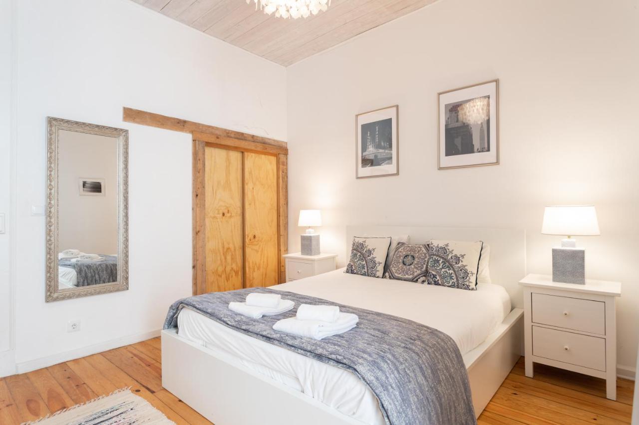 Le Flat | Cais do Sodré Appartamento Lisbona Esterno foto